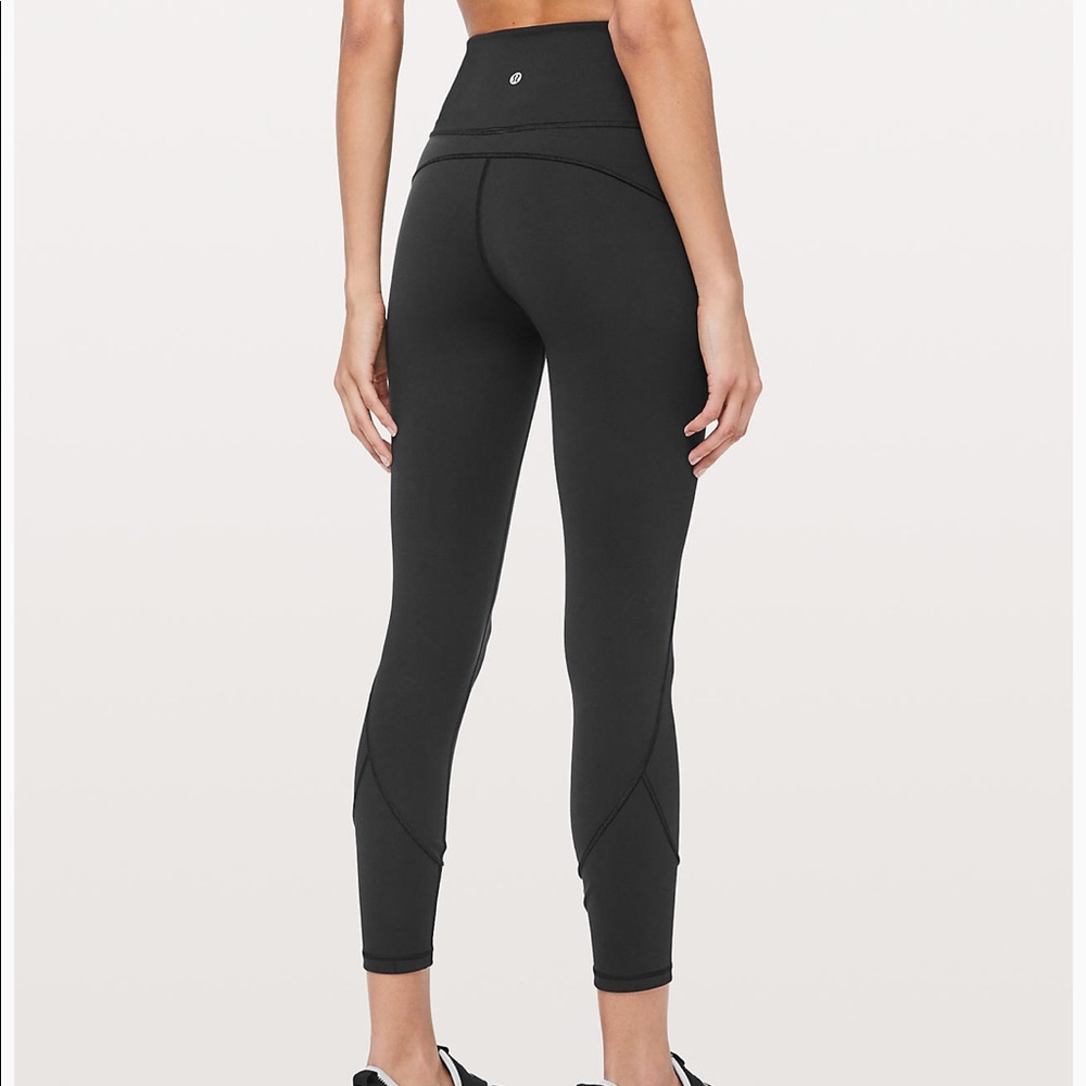 Lululemon in movement 7/8 size 6